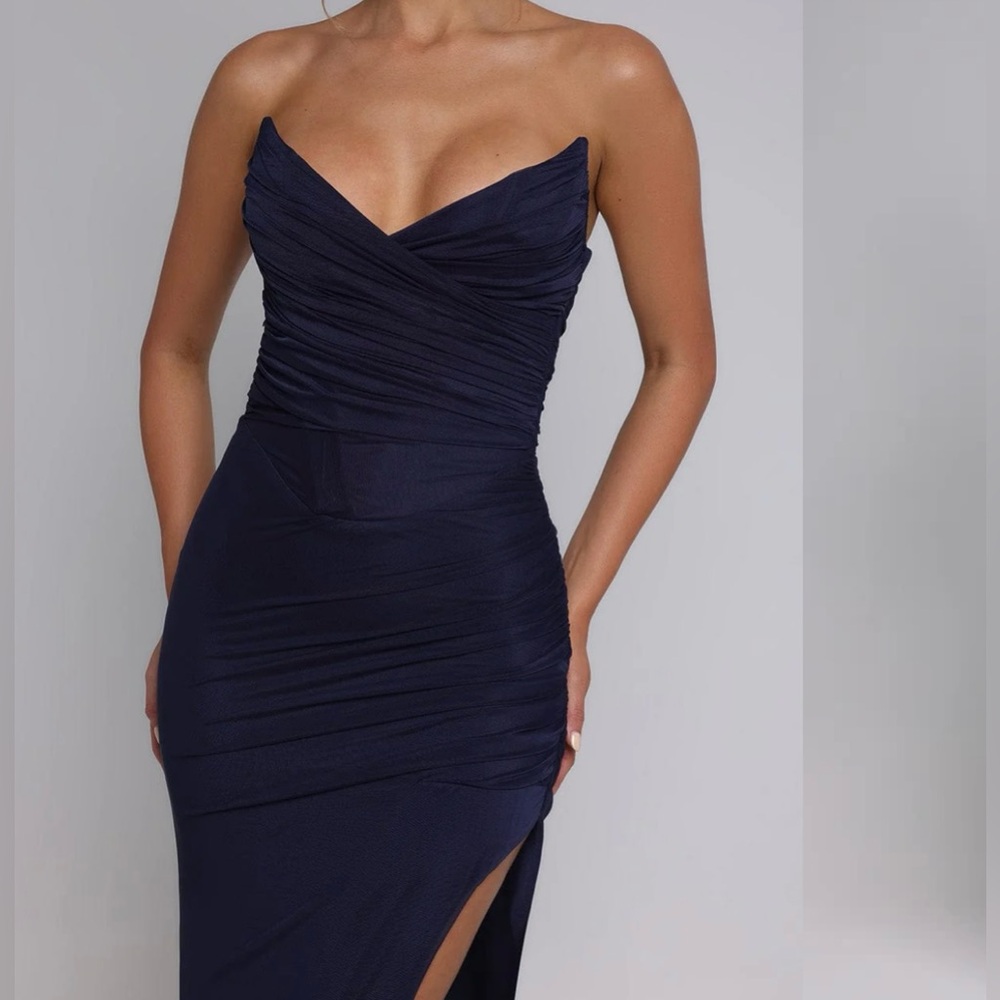 Blue Spaghetti Strap Sweetheart Gown